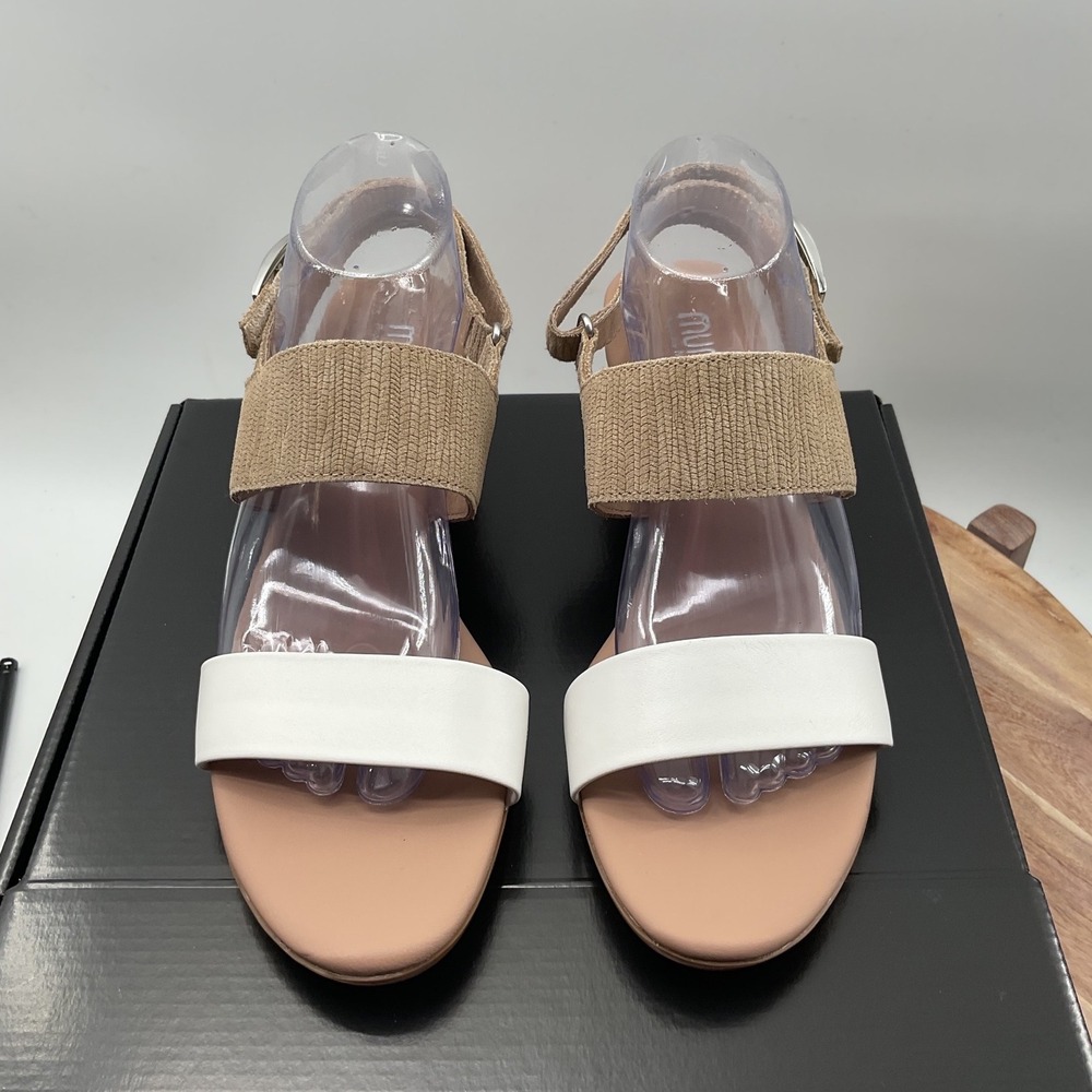 Munro Livia White Tan Leather Slingback Kitten Heel Sandals 11M M472818